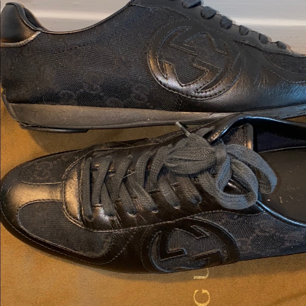 Classic Monogram Nappa Moorea 182303 Canvas Leather - Picture 2 of 9